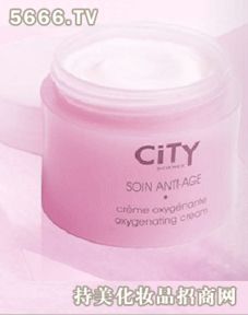 城市科技化妝品 產品特色與加盟店分析